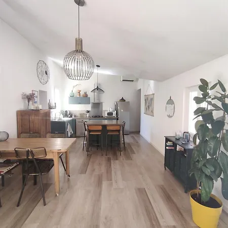 Villa Avec Piscine Proche Centre Nimes