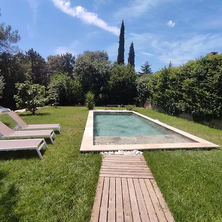 Avec Piscine Proche Centre Villa Nimes
